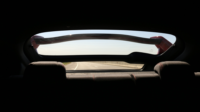Illustration for article titled The 2015 Honda Civic Type R Is A Loud Joyride All Day Long